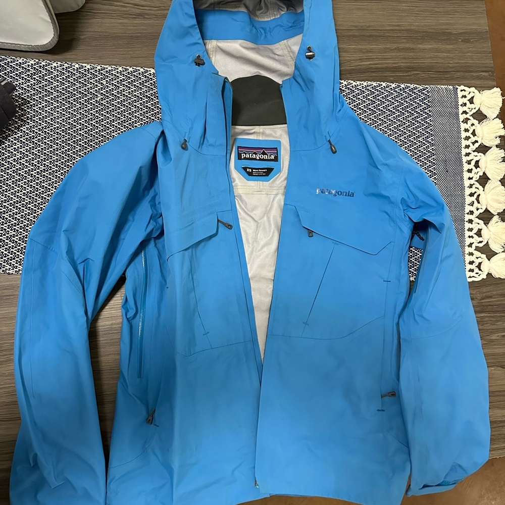Patagonia H2NO rain jacket full zip XS